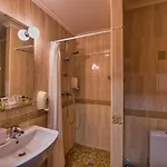 Solva Medical & 3*