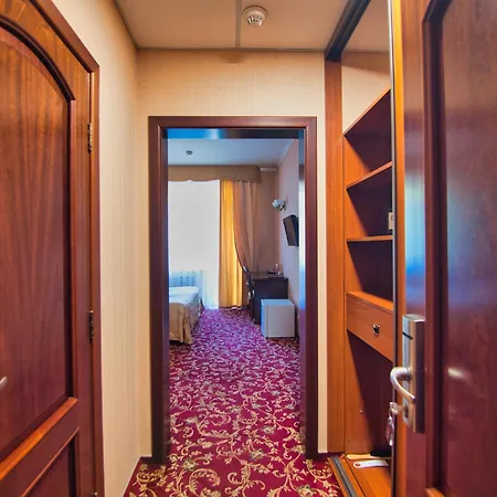 리조트 Solva Medical & 폴리아나