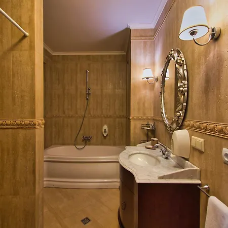 度假村 Solva Medical & 波利亚纳